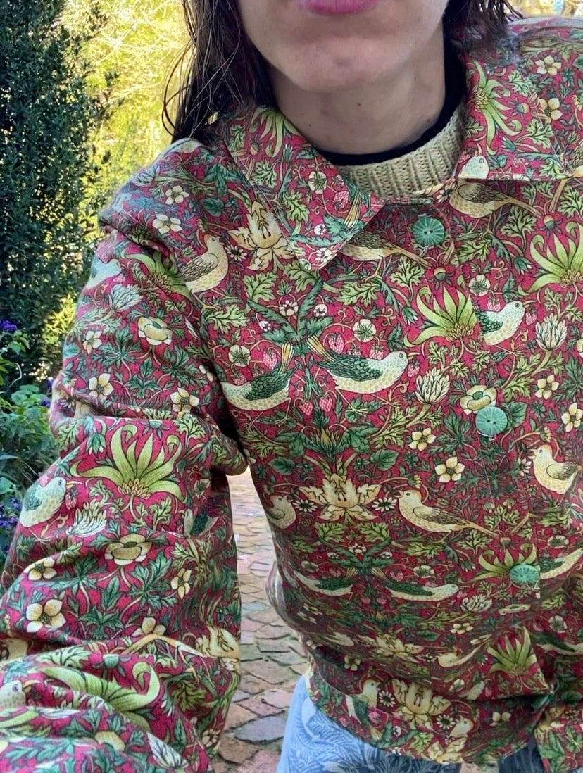 Sage Jacket - Red Strawberry Thief [S]
